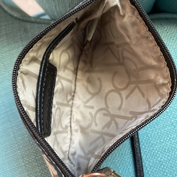 Calvin Klein Wristlet Monogram Wallet Mini Brown & Tan Mod Classic Clutch - Picture 4 of 6